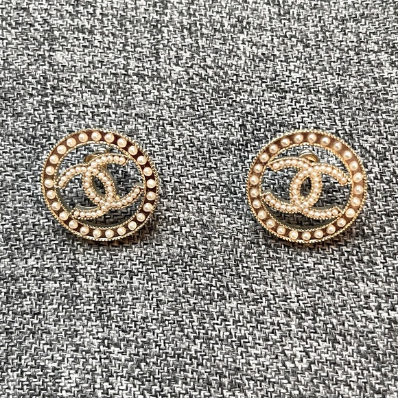 Chanel CC earrings - Picture 1 of 2